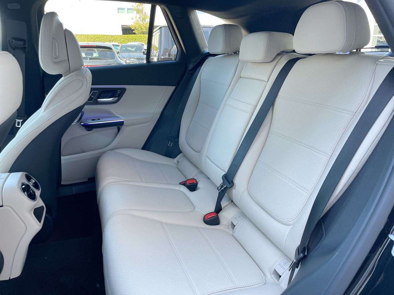2027 Mercedes-Benz GLC