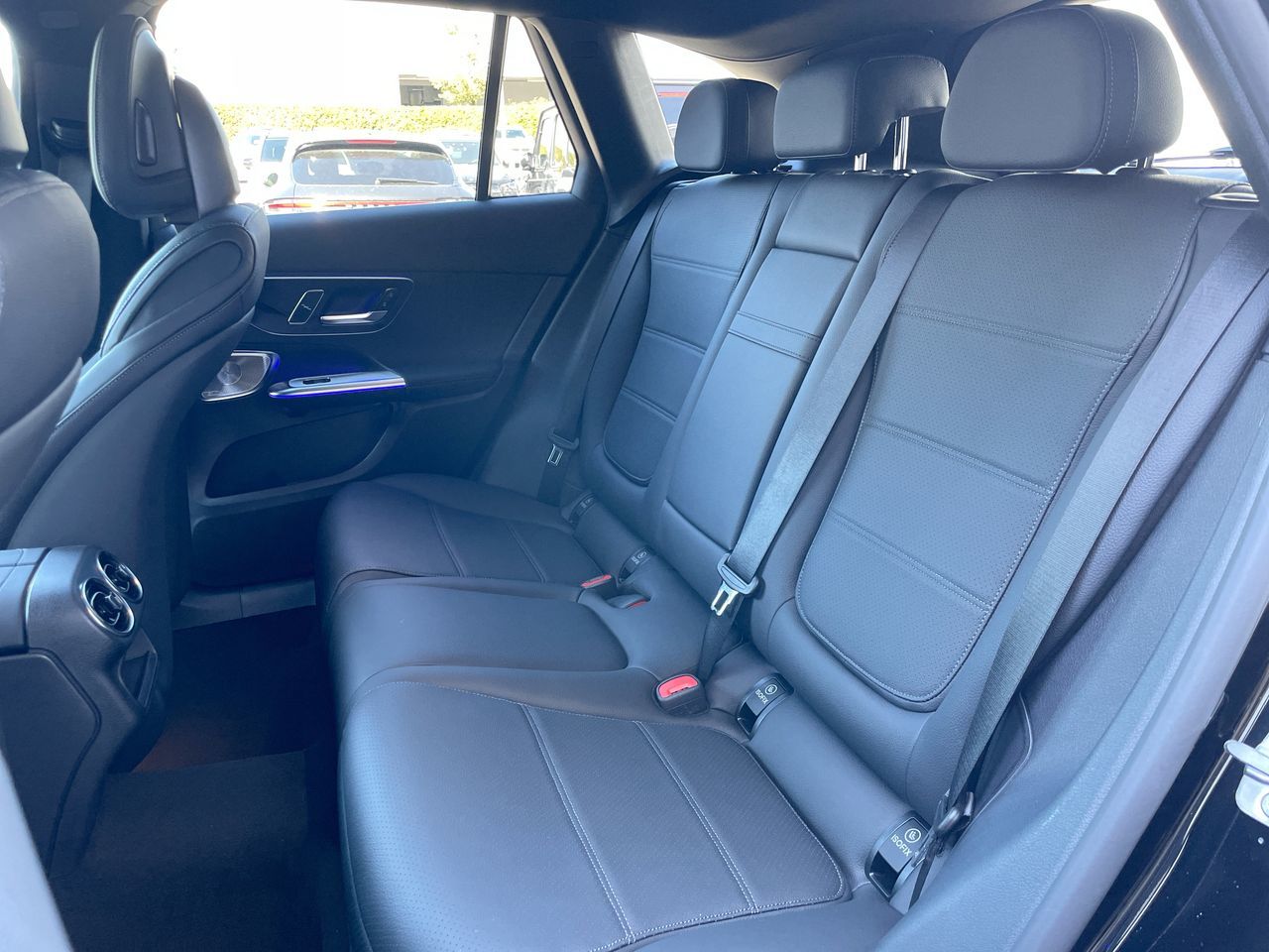 2027 Mercedes-Benz GLC