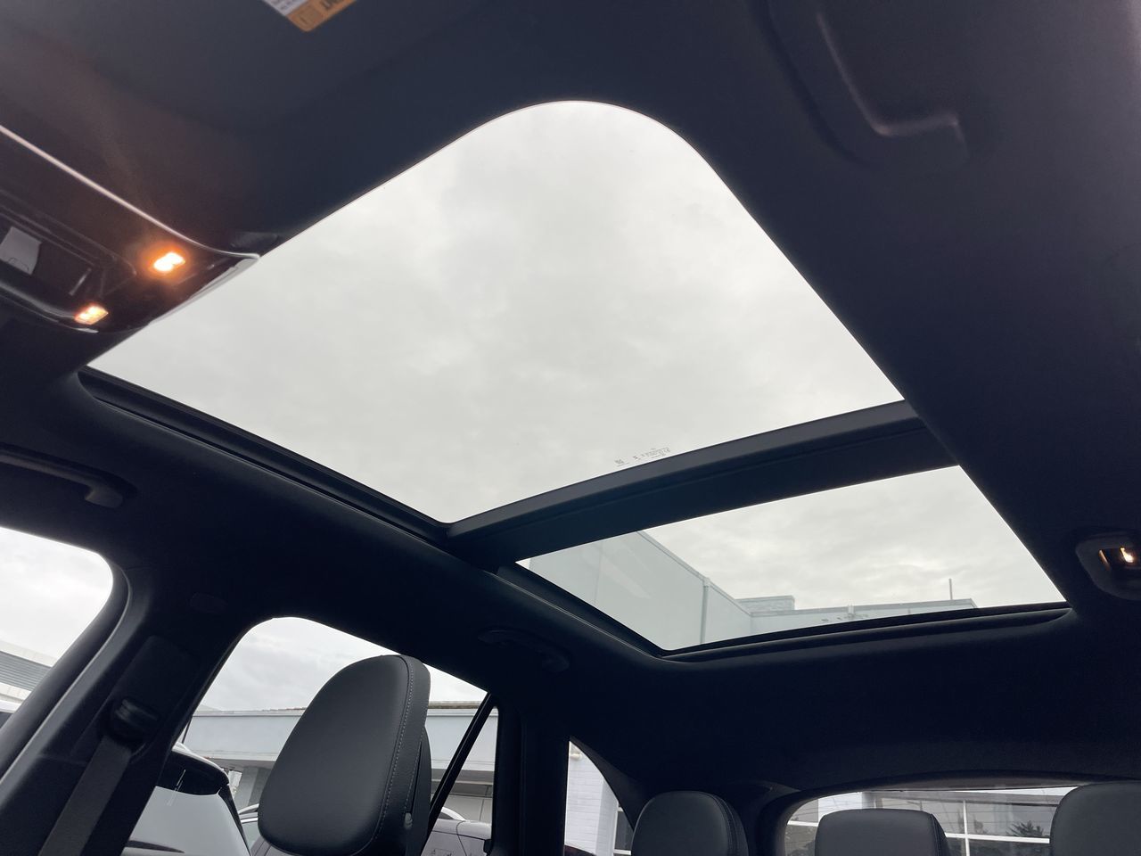 2027 Mercedes-Benz GLC