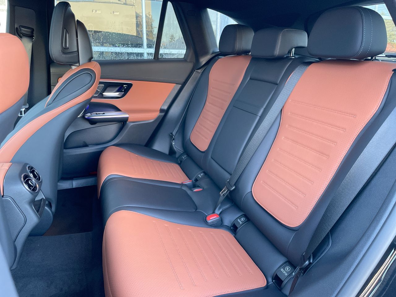 2027 Mercedes-Benz GLC