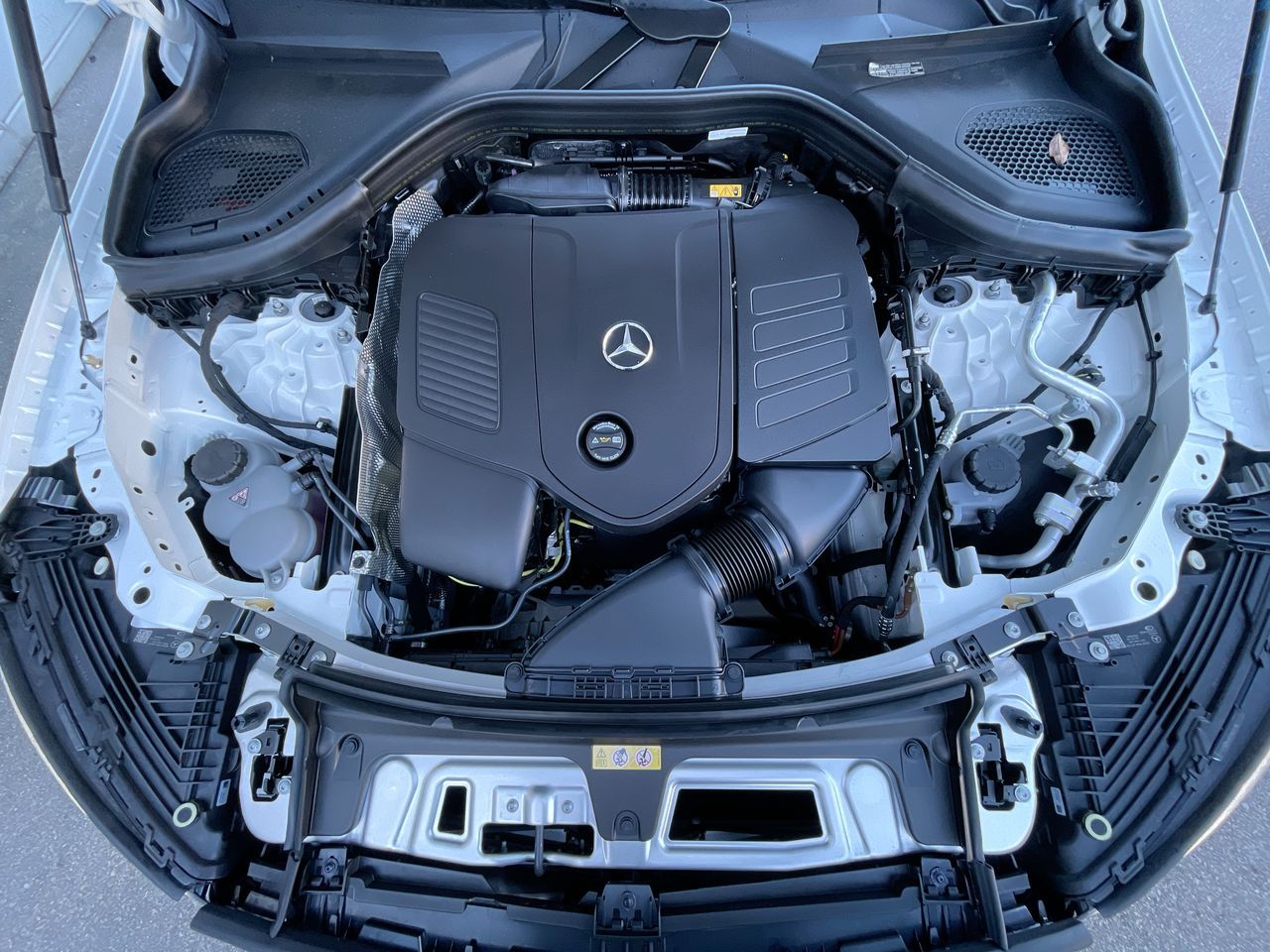 2027 Mercedes-Benz GLC