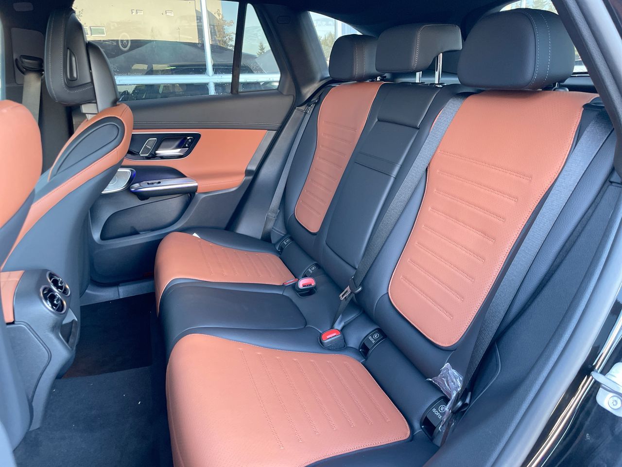 2027 Mercedes-Benz GLC