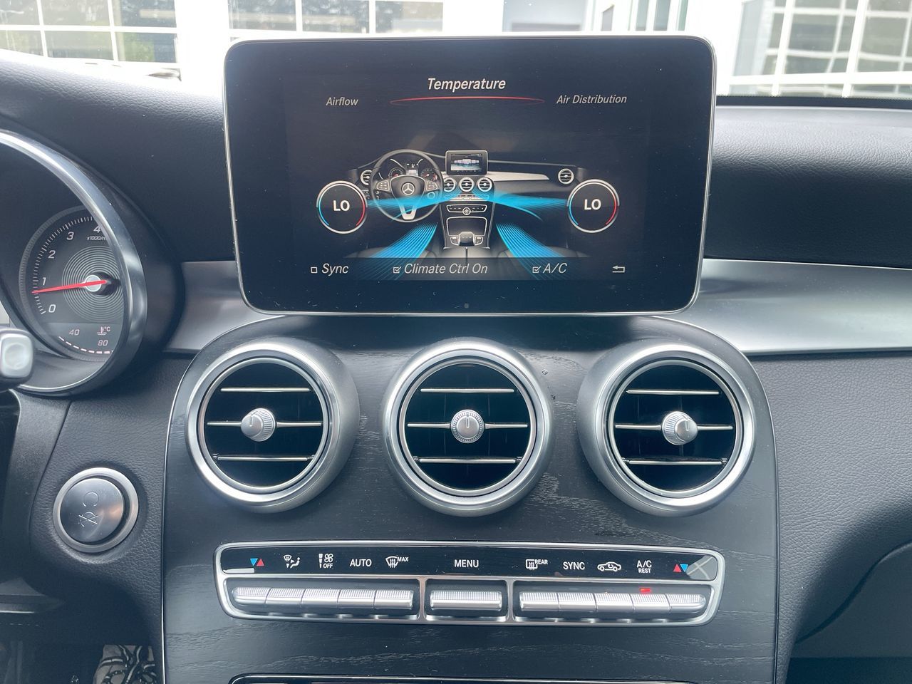 2019  GLC300
