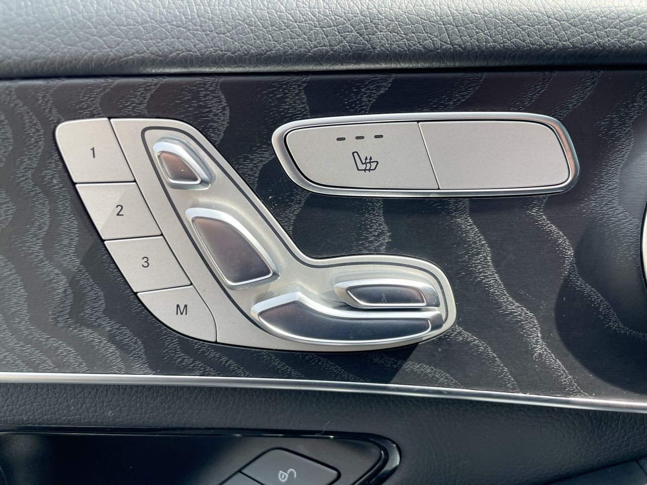 2019  GLC300