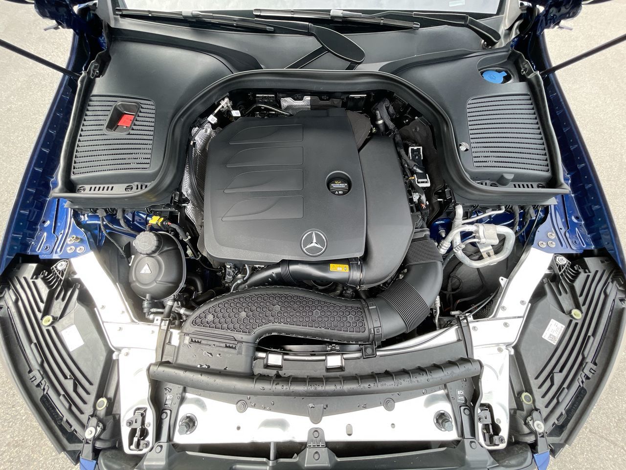 Mercedes-Benz GLC300  2021 à Richmond, Colombie-Britannique