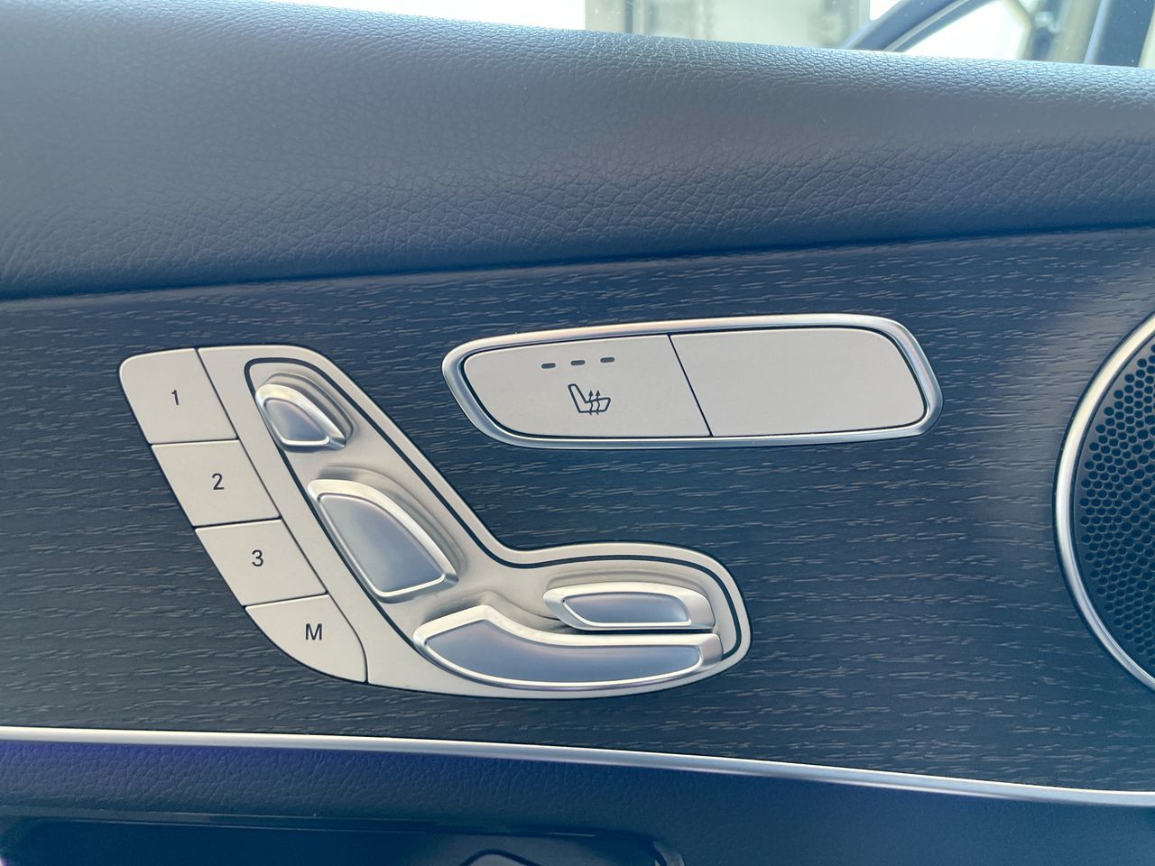 2021 Mercedes-Benz GLC300 in Richmond, British Columbia