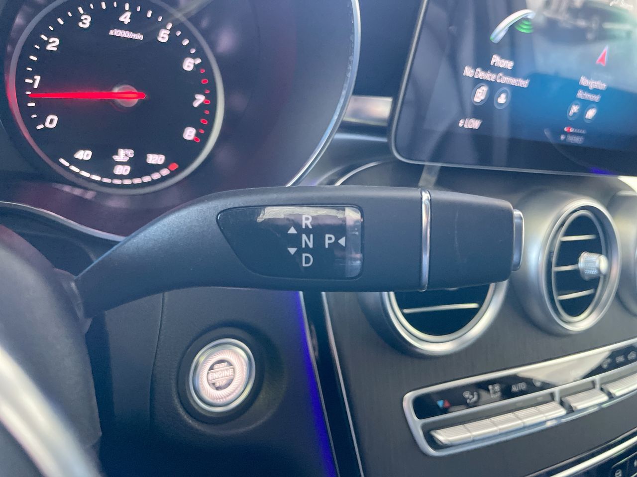 2021 Mercedes-Benz GLC300 in Richmond, British Columbia