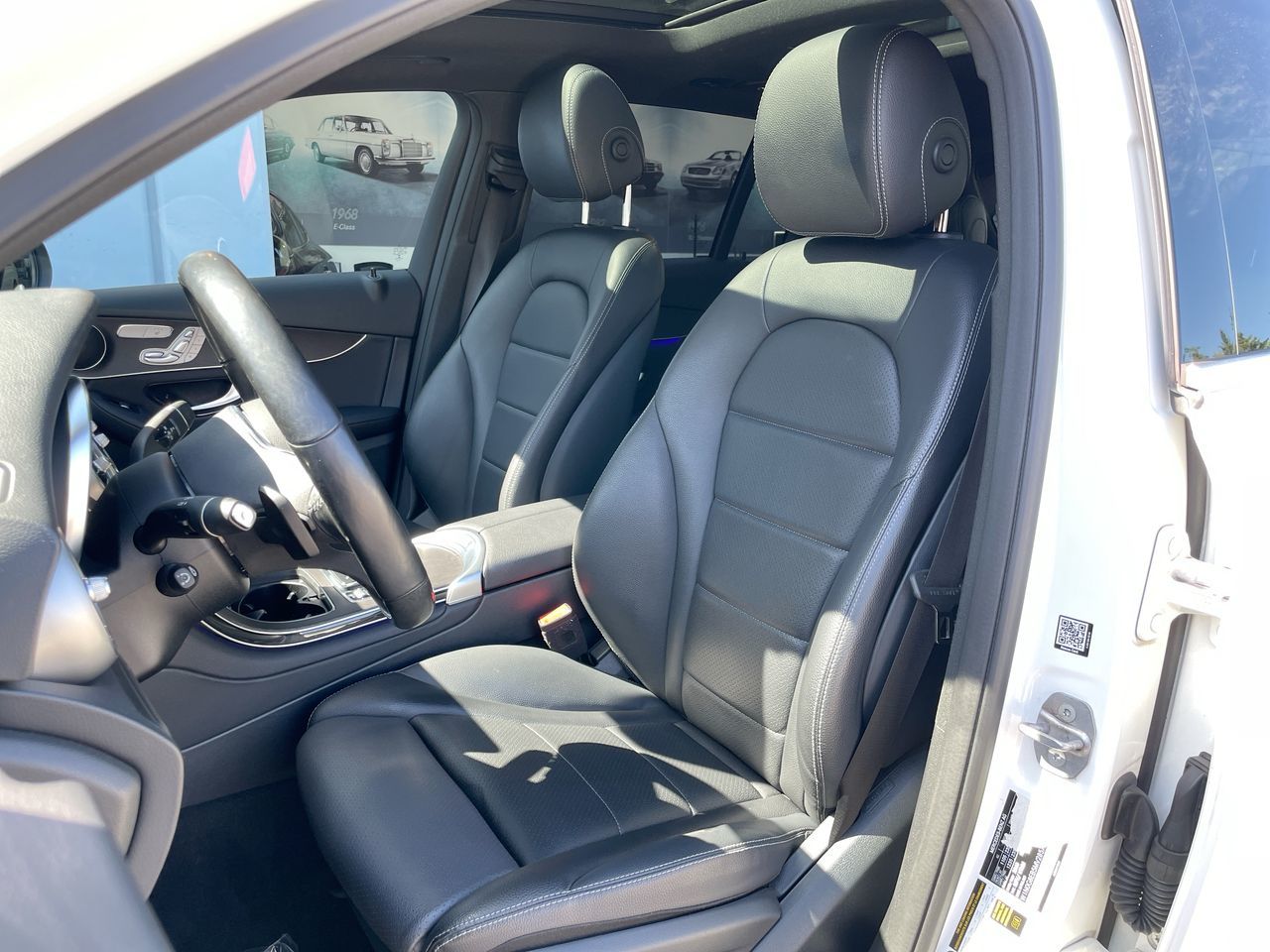 2021 Mercedes-Benz GLC300 in Richmond, British Columbia