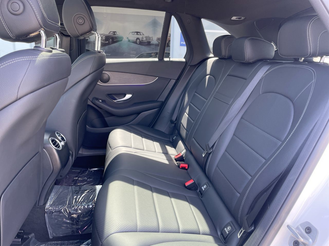 2021 Mercedes-Benz GLC300 in Richmond, British Columbia
