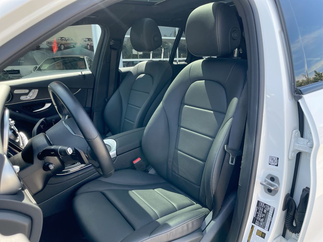 2021 Mercedes-Benz GLC300 in Richmond, British Columbia
