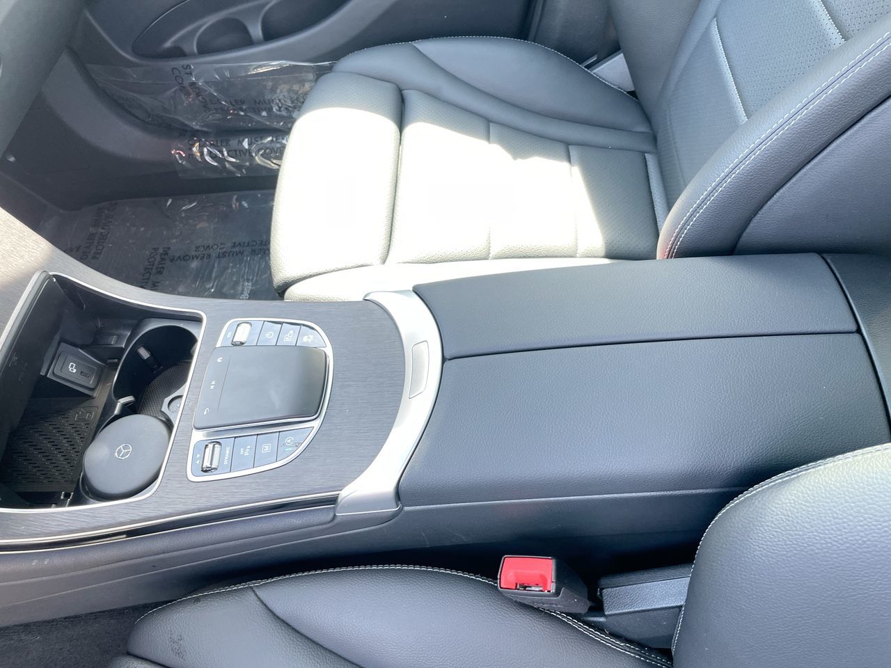 2021 Mercedes-Benz GLC300 in Richmond, British Columbia