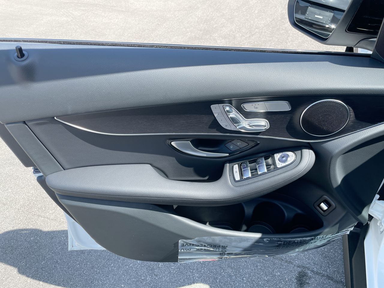 2021 Mercedes-Benz GLC300 in Richmond, British Columbia