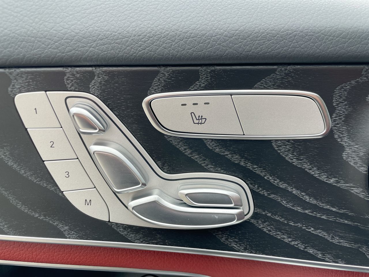 2021 Mercedes-Benz GLC300