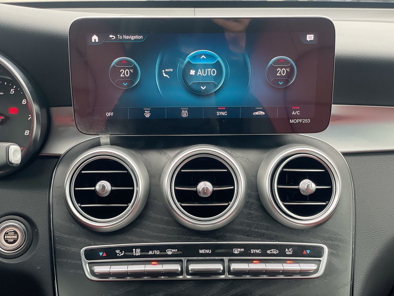 2021 Mercedes-Benz GLC300