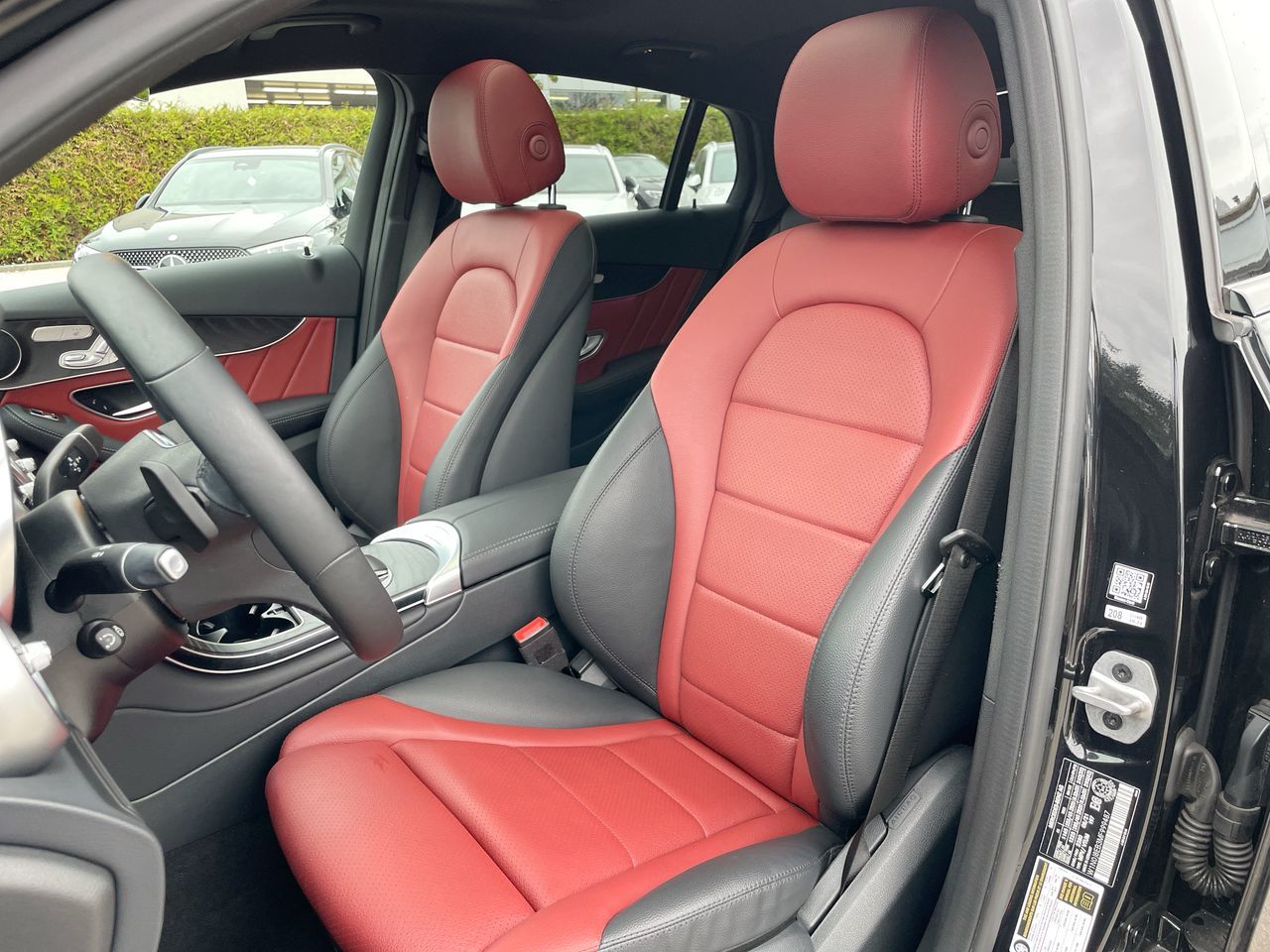 2021 Mercedes-Benz GLC300