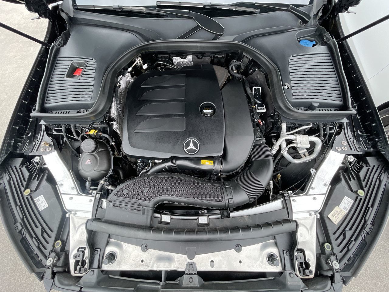 2021 Mercedes-Benz GLC300