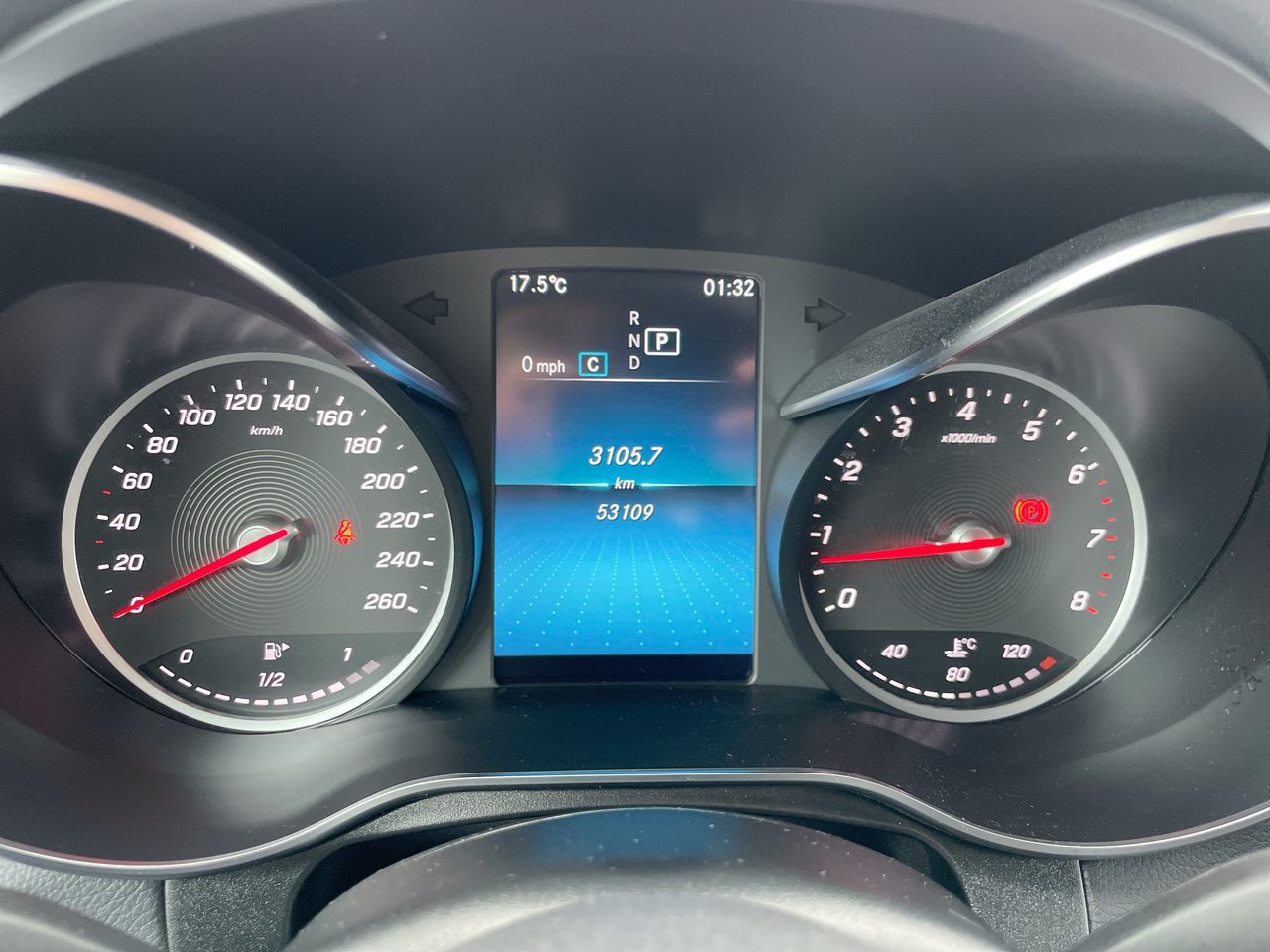 2021 Mercedes-Benz GLC300