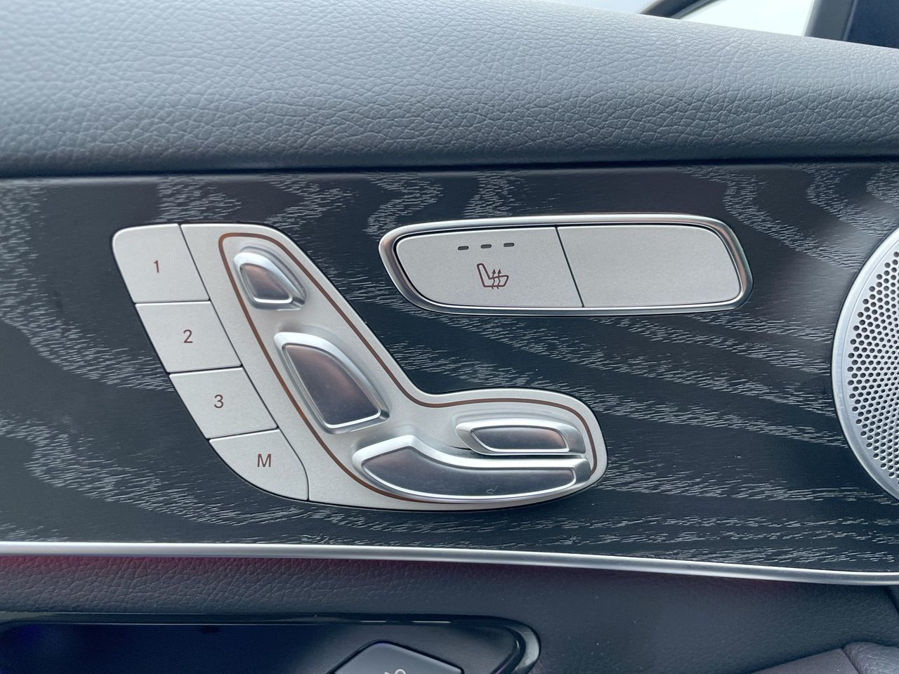 2021 Mercedes-Benz GLC300