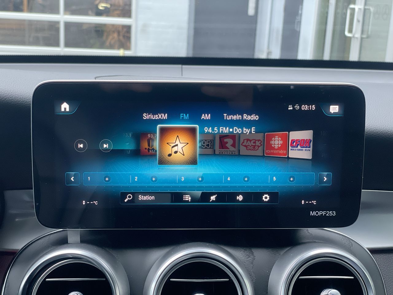 2021 Mercedes-Benz GLC300