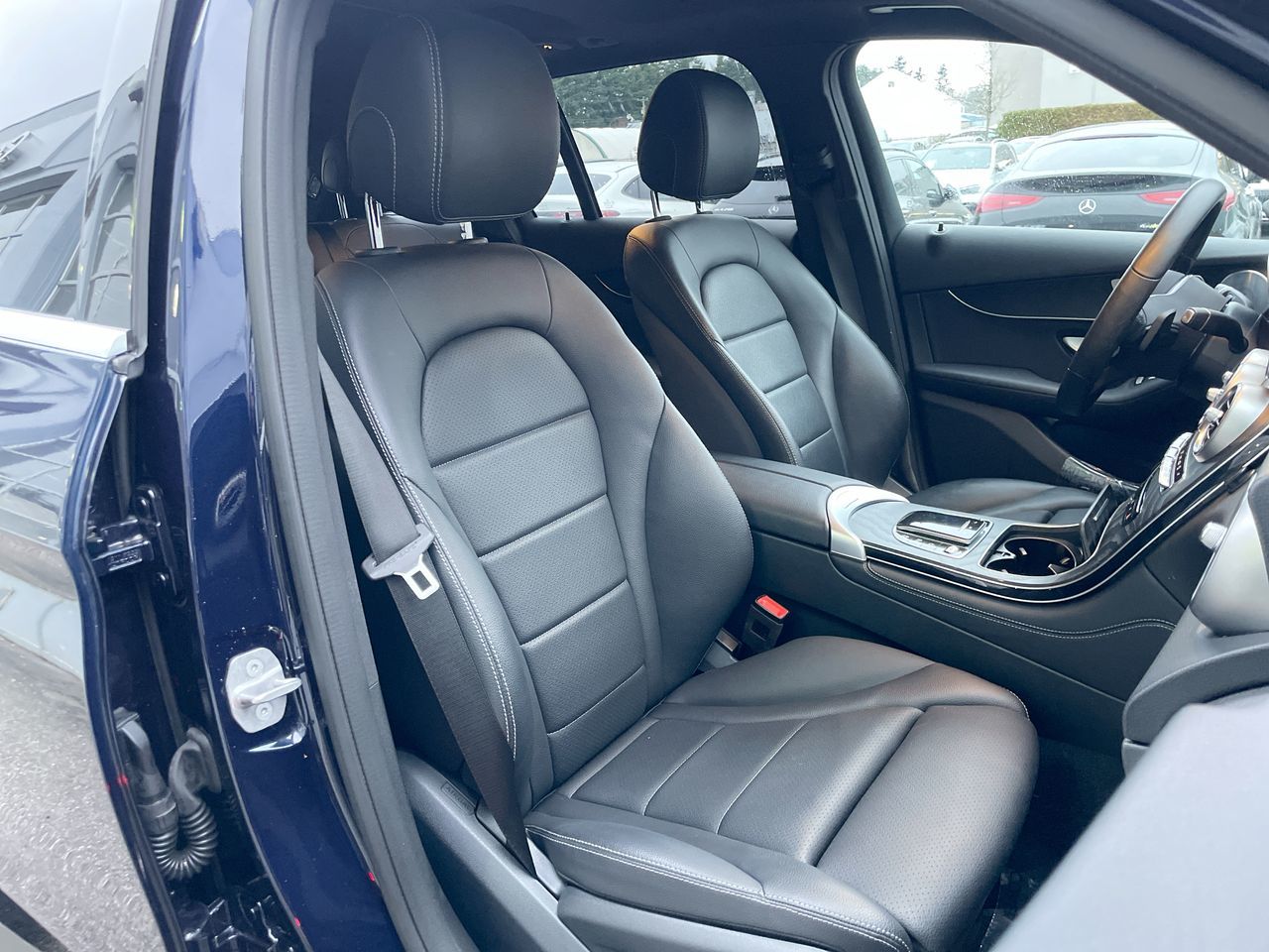 2021 Mercedes-Benz GLC300