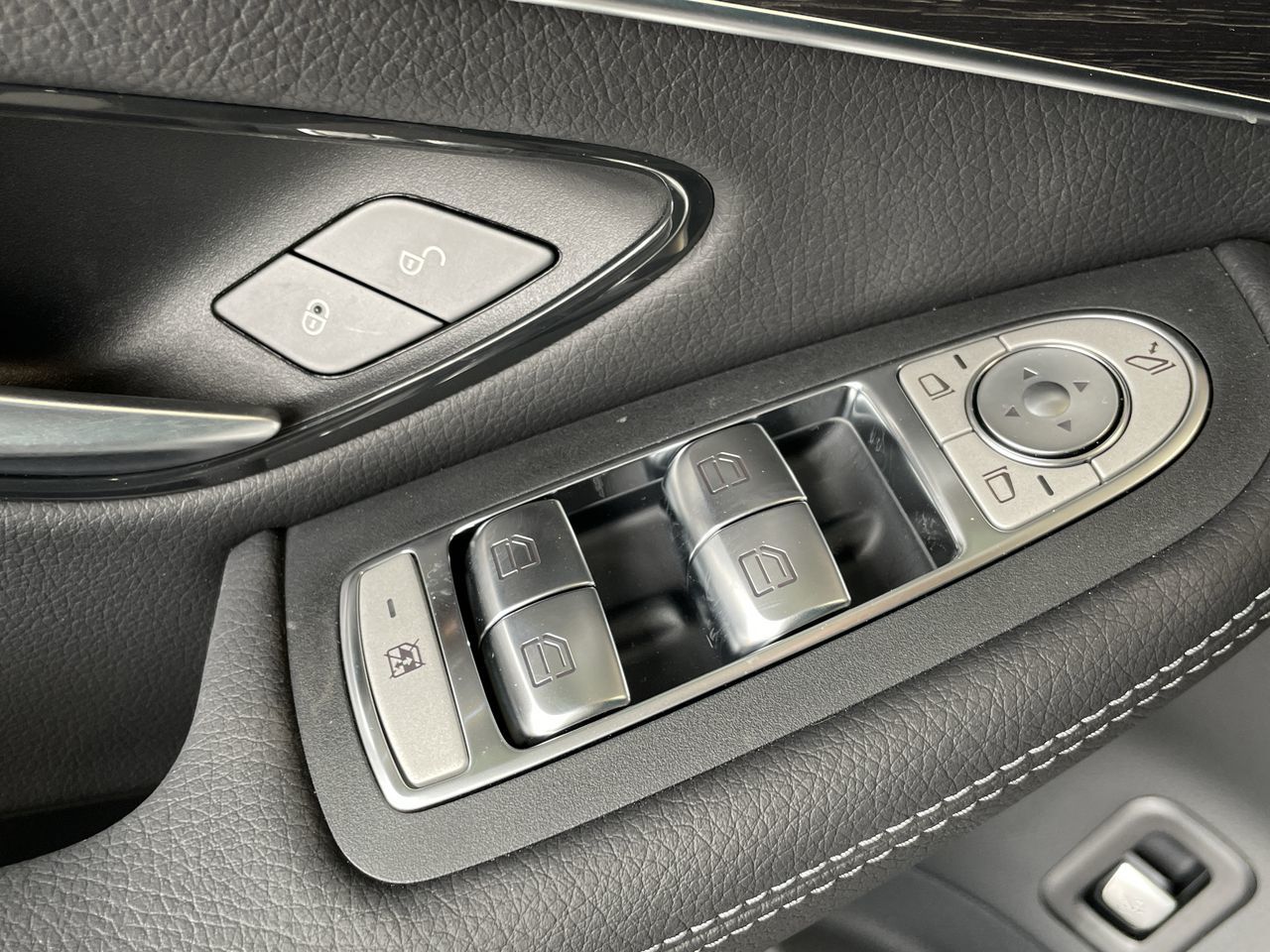 Mercedes-Benz GLC300  2022 à Richmond, Colombie-Britannique