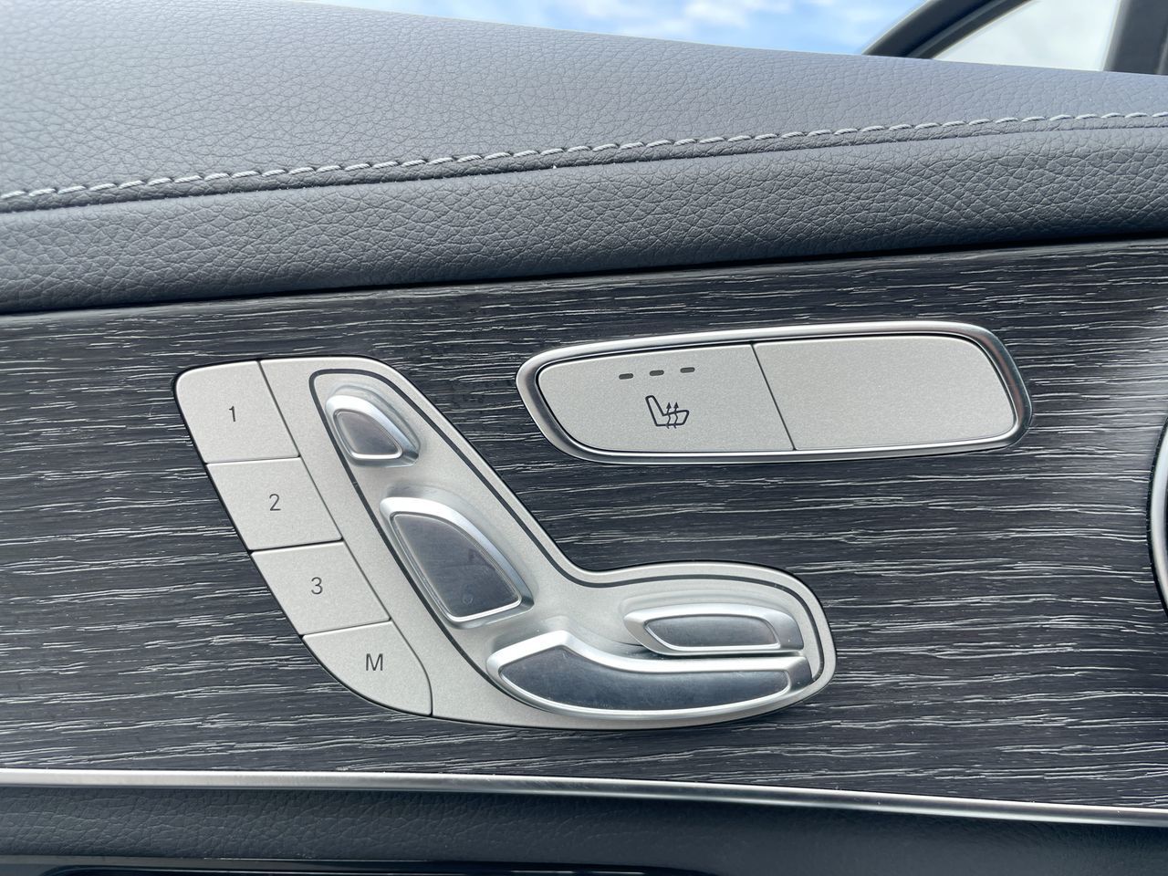 2022 Mercedes-Benz GLC300 in Richmond, British Columbia