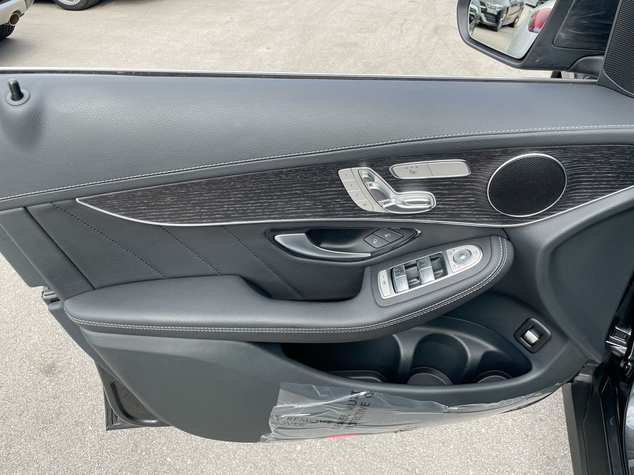 2022 Mercedes-Benz GLC300 in Richmond, British Columbia