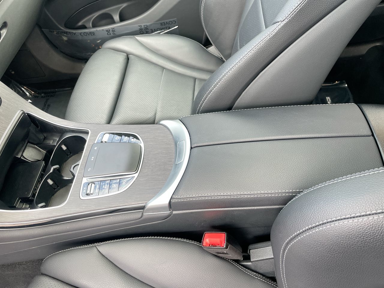 2022 Mercedes-Benz GLC300 in Richmond, British Columbia