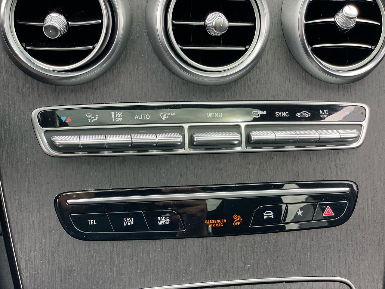 2022 Mercedes-Benz GLC300 in Richmond, British Columbia