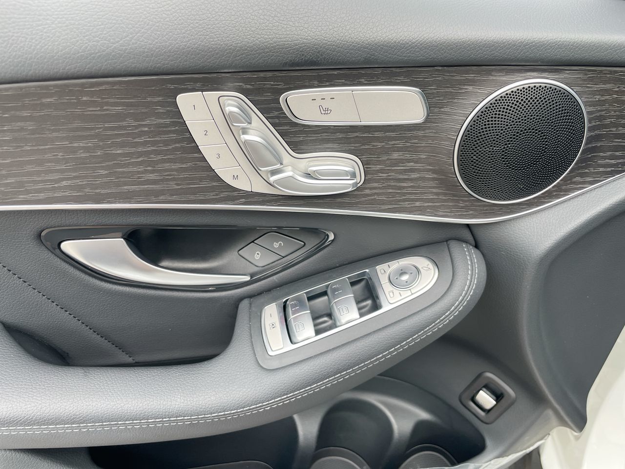 2022 Mercedes-Benz GLC300 in Richmond, British Columbia