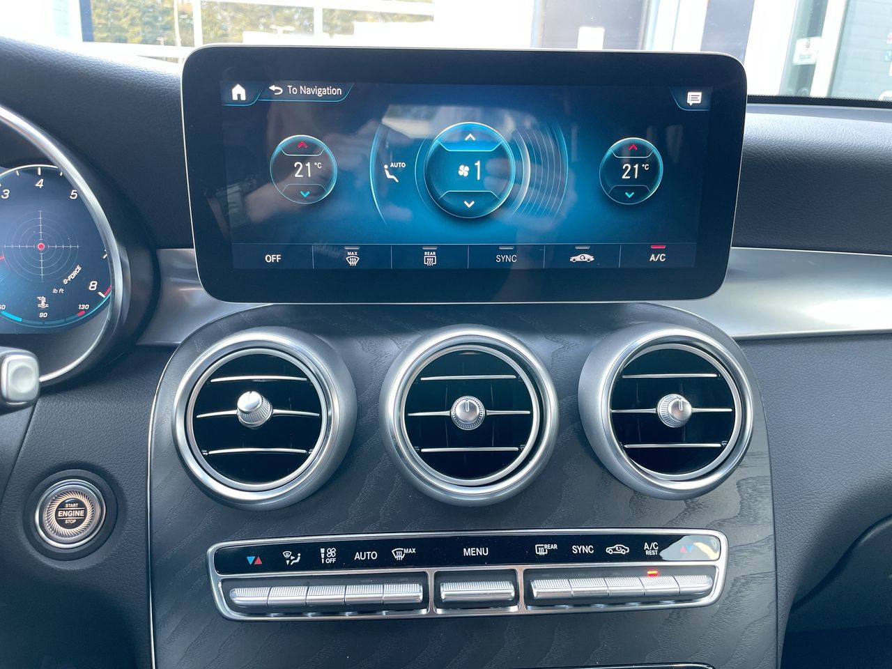 2022 Mercedes-Benz GLC300 in Richmond, British Columbia