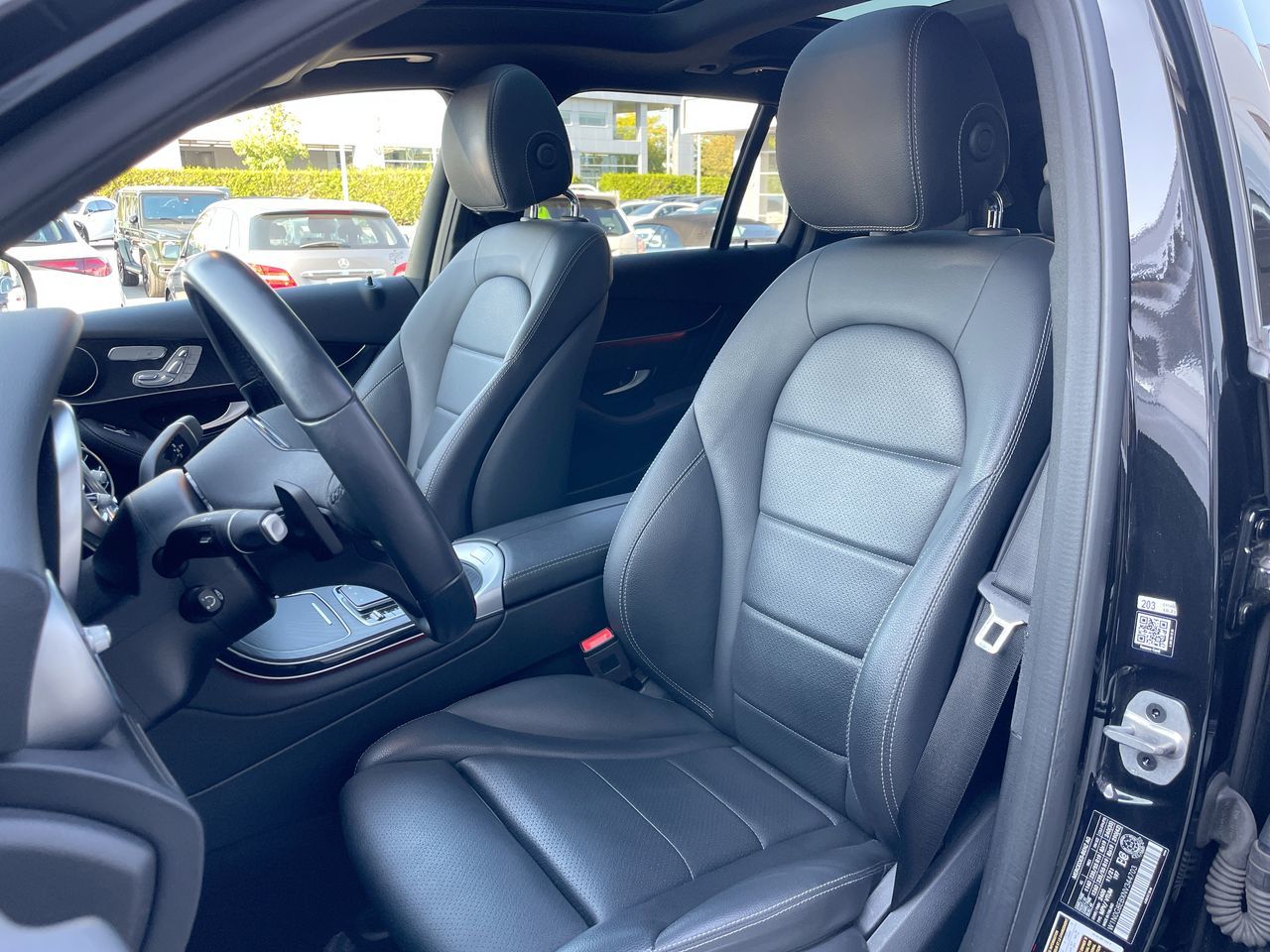 2022 Mercedes-Benz GLC300