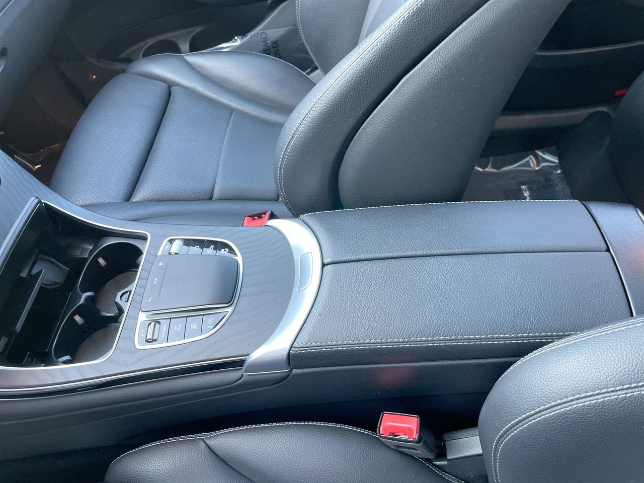 2022 Mercedes-Benz GLC300