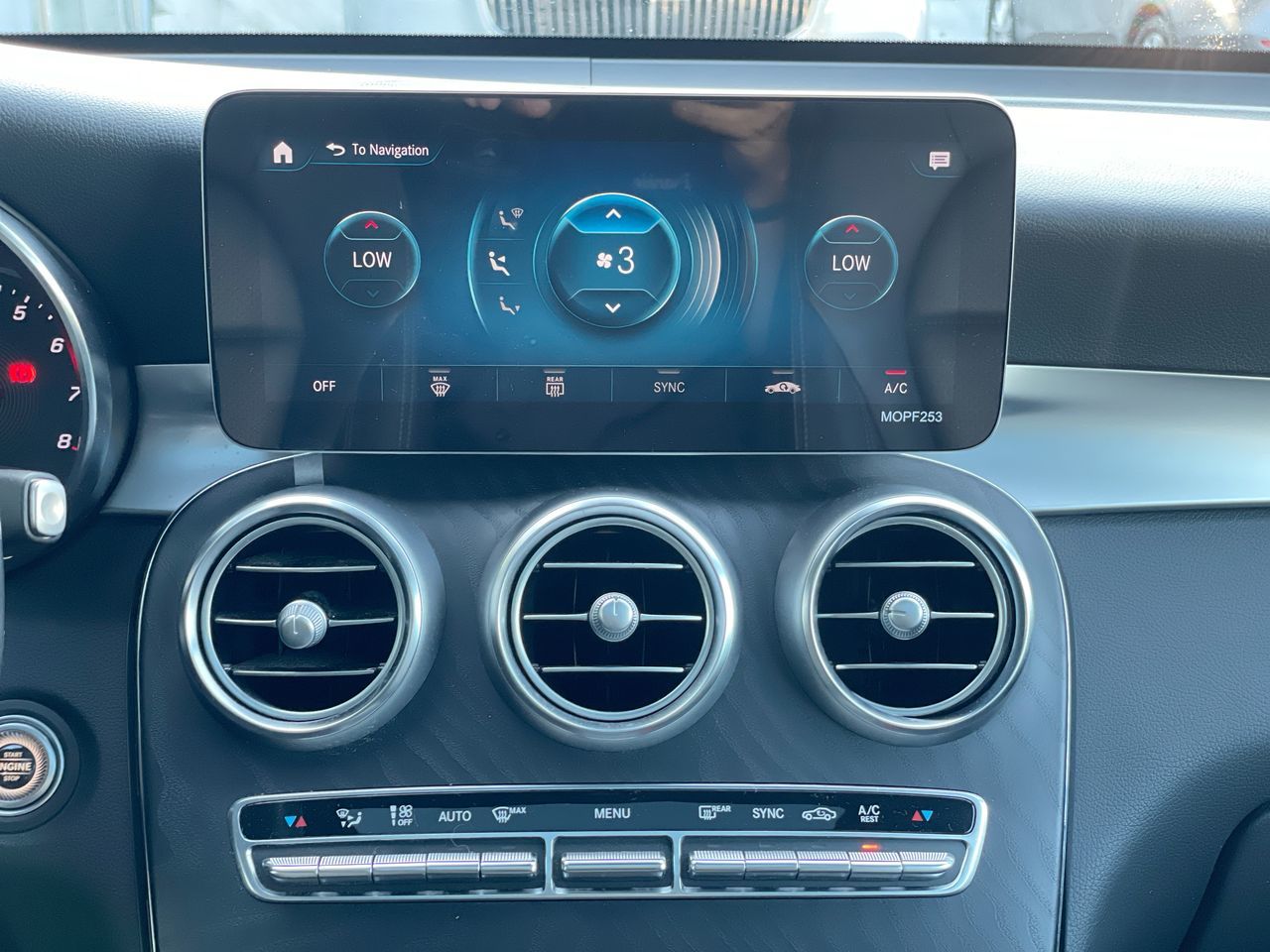 2022 Mercedes-Benz GLC300