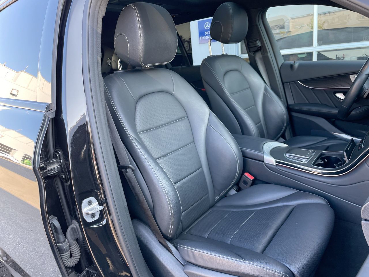 2022 Mercedes-Benz GLC300