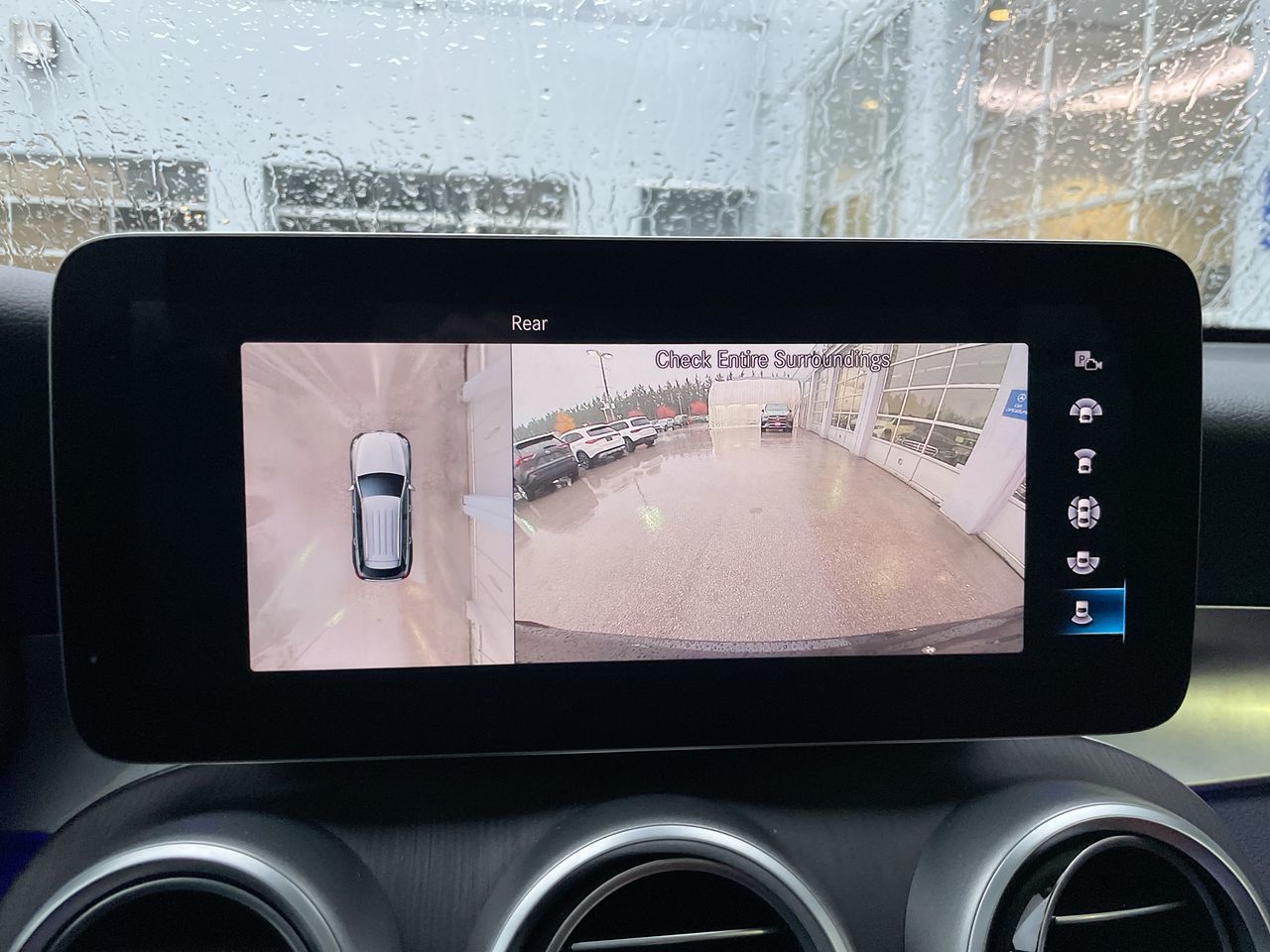 2022 Mercedes-Benz GLC300