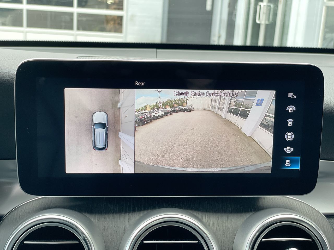 2022 Mercedes-Benz GLC300 in Richmond, British Columbia