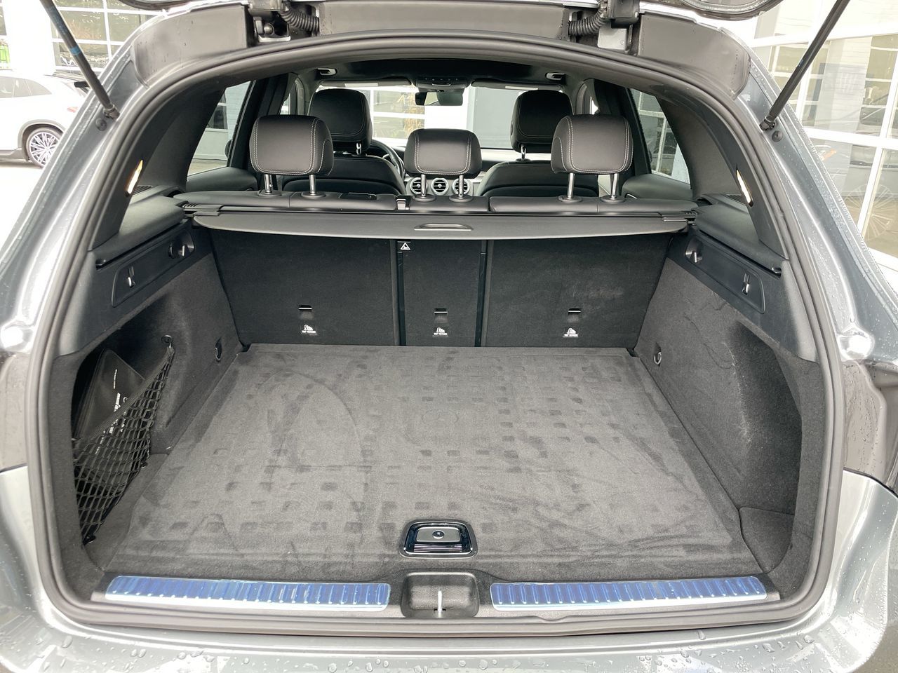 2022 Mercedes-Benz GLC300 in Richmond, British Columbia