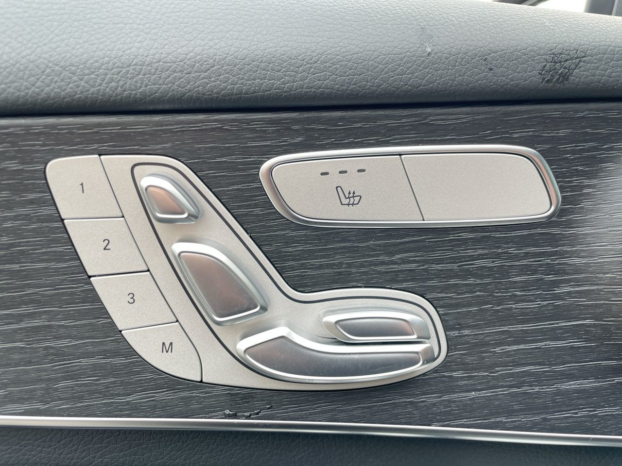 2022 Mercedes-Benz GLC300 in Richmond, British Columbia