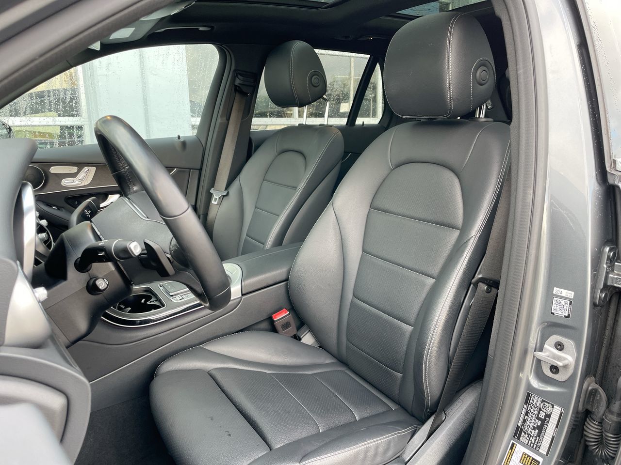 2022 Mercedes-Benz GLC300 in Richmond, British Columbia