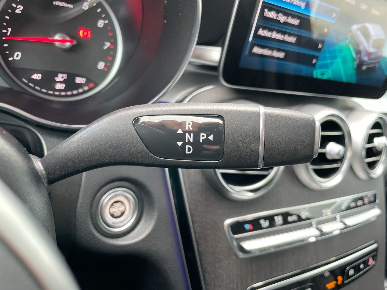 2022 Mercedes-Benz GLC300 in Richmond, British Columbia