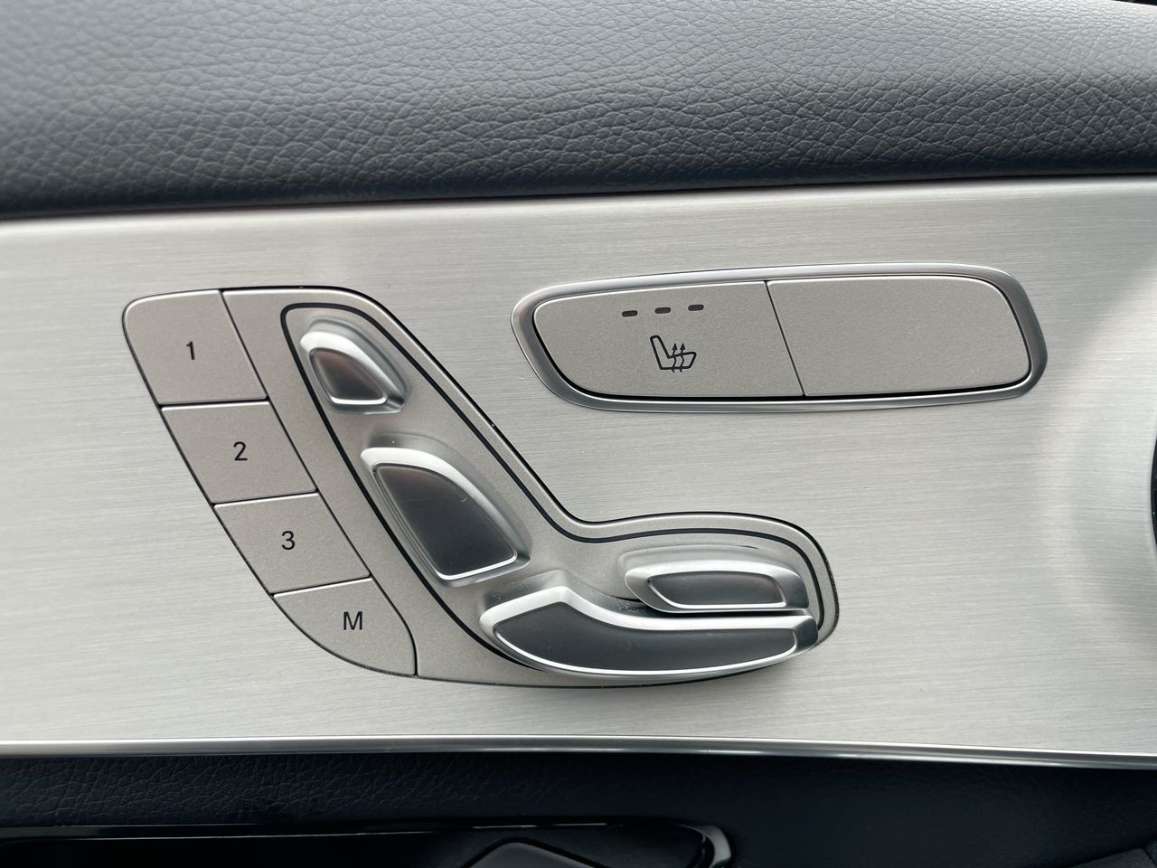 Mercedes-Benz GLC300  2022 à Richmond, Colombie-Britannique