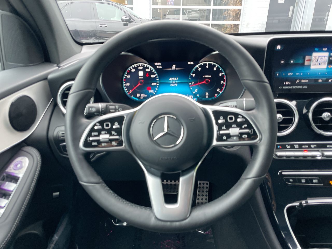 Mercedes-Benz GLC300  2022 à Richmond, Colombie-Britannique