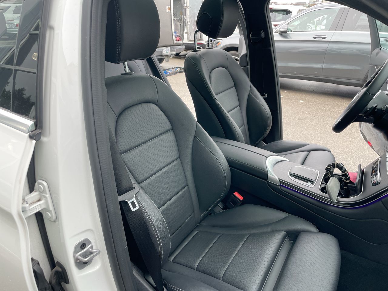 2022 Mercedes-Benz GLC300