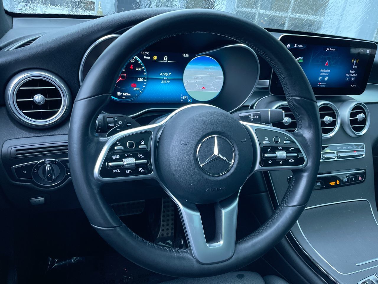 2022  GLC300