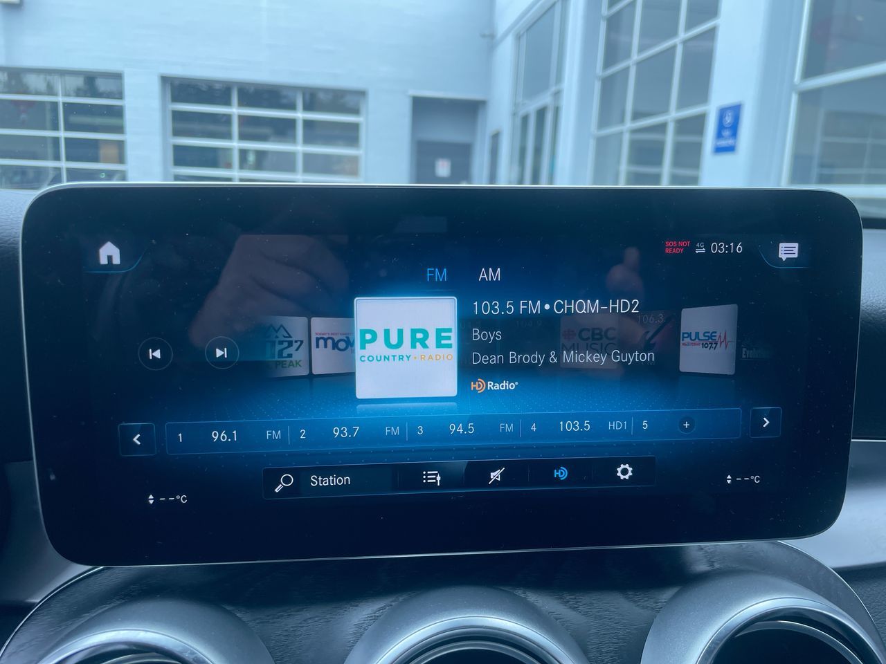 2022 Mercedes-Benz GLC300 in Richmond, British Columbia