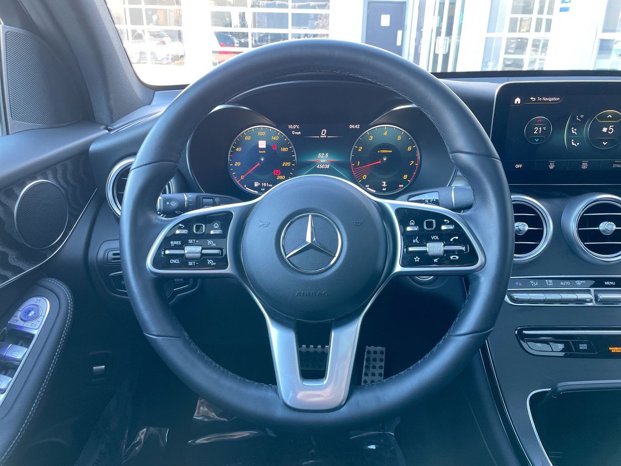 2022  GLC300