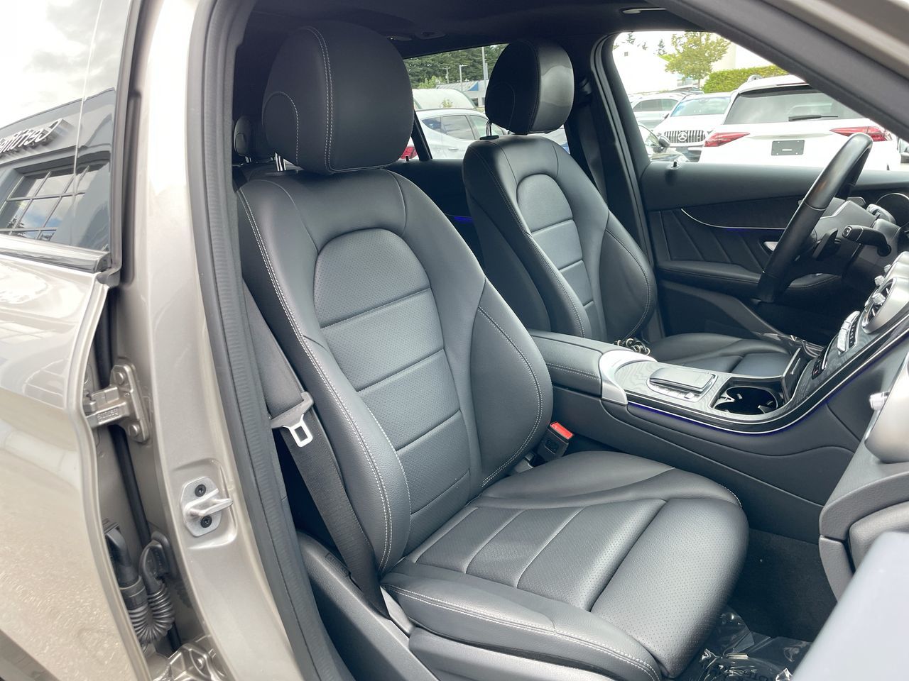2022 Mercedes-Benz GLC300