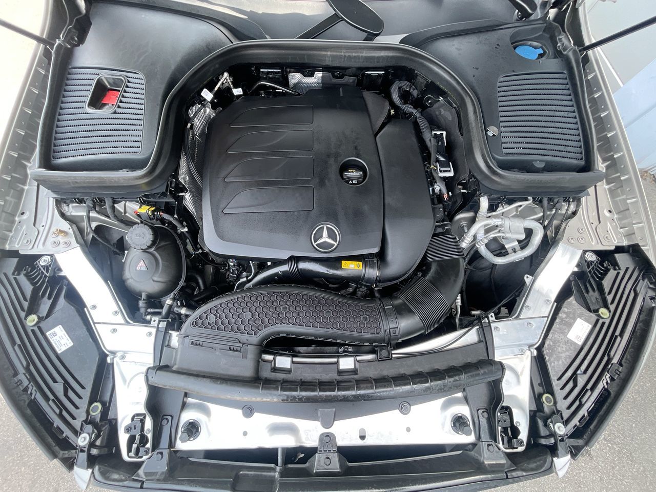 2022 Mercedes-Benz GLC300