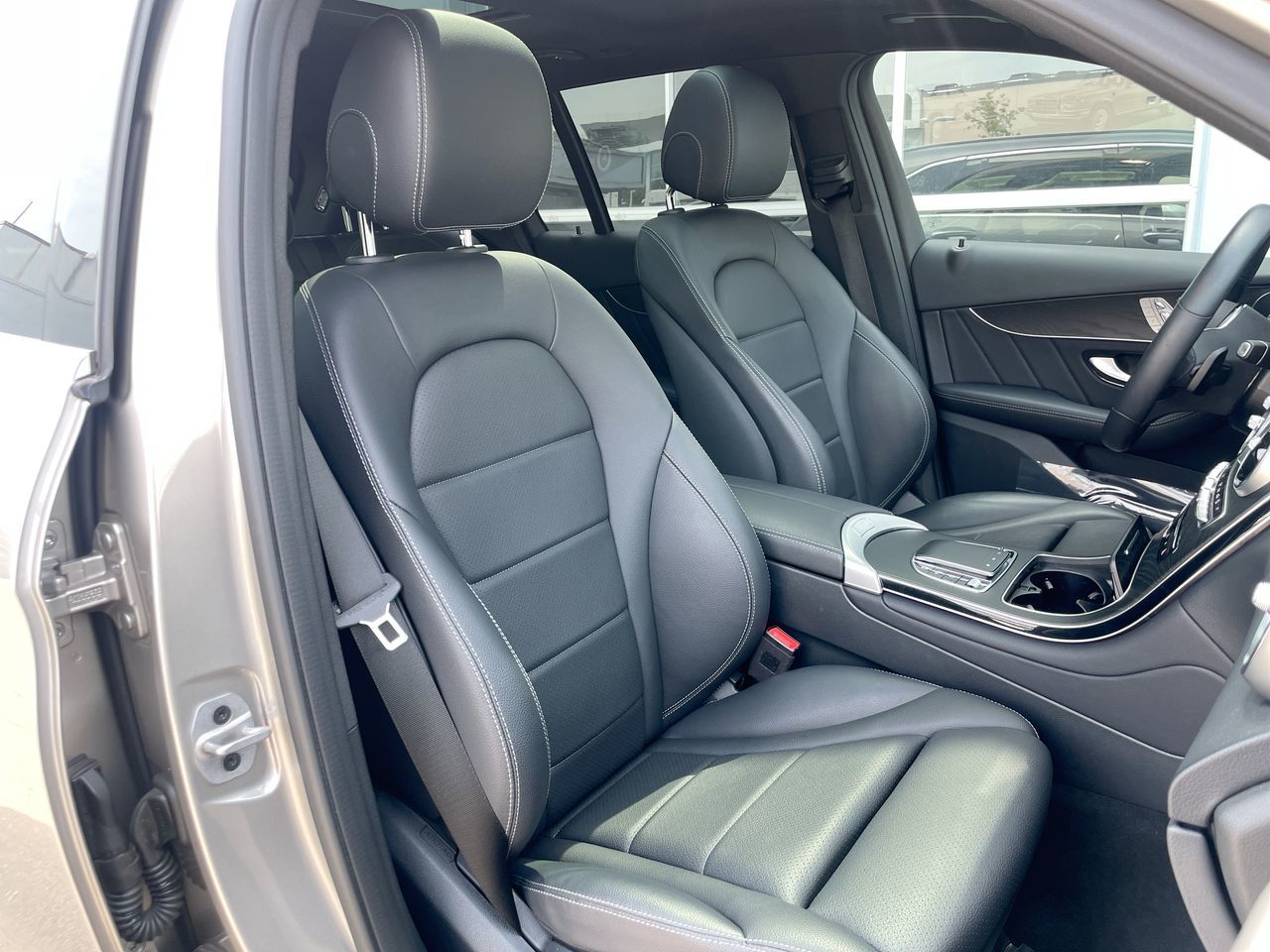 2022 Mercedes-Benz GLC300